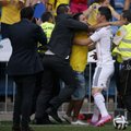 J. Rodriguezas „Real“ klube sužibėjo jau per pristatymą – iš apsauginių gniaužtų plėšė fanus