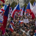 Dešimtys tūkstančių žmonių Prahoje protestavo prieš sankcijas Rusijai