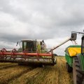 Apklausa: žemės ūkių apyvarta Baltijos šalyse smuko mažiau nei smulkaus ir vidutinio verslo