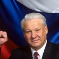 Taline vandalai išniekino B. Jelcino bareljefą