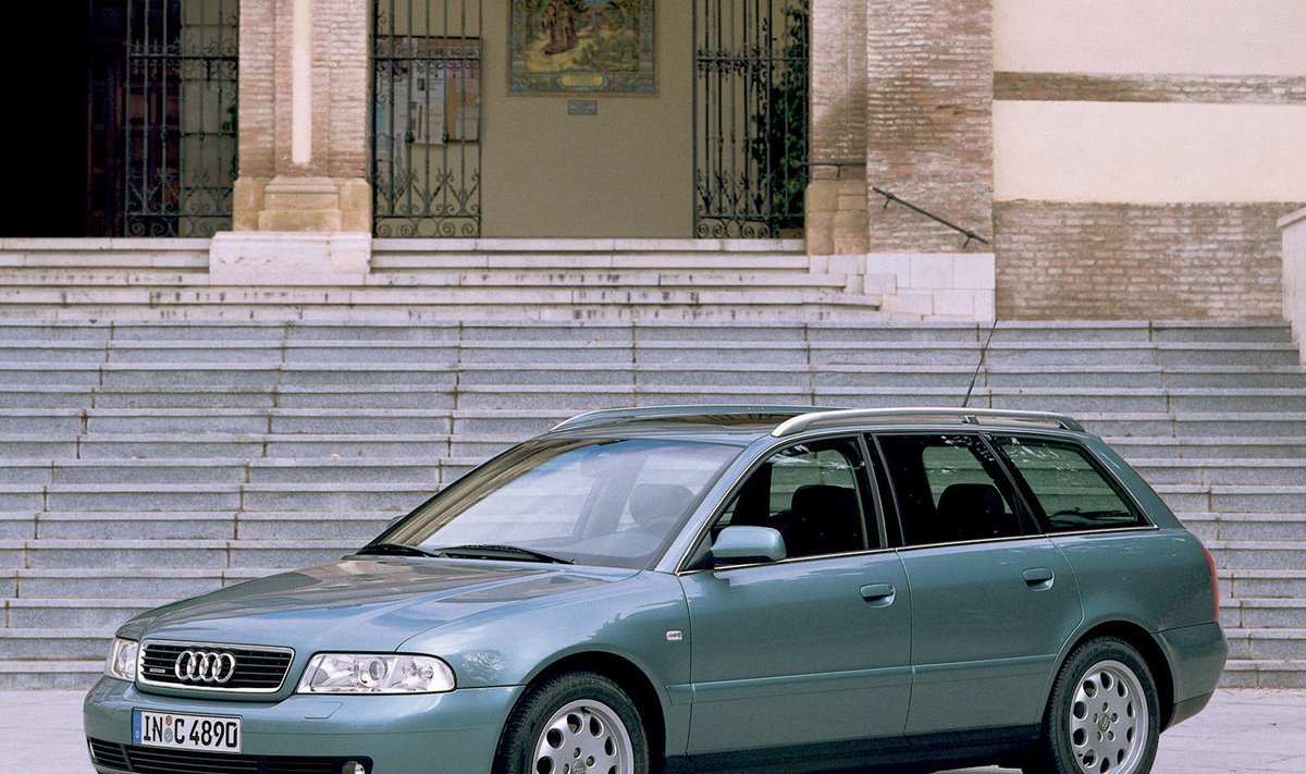 Audi A4 Avant (1998 m.)