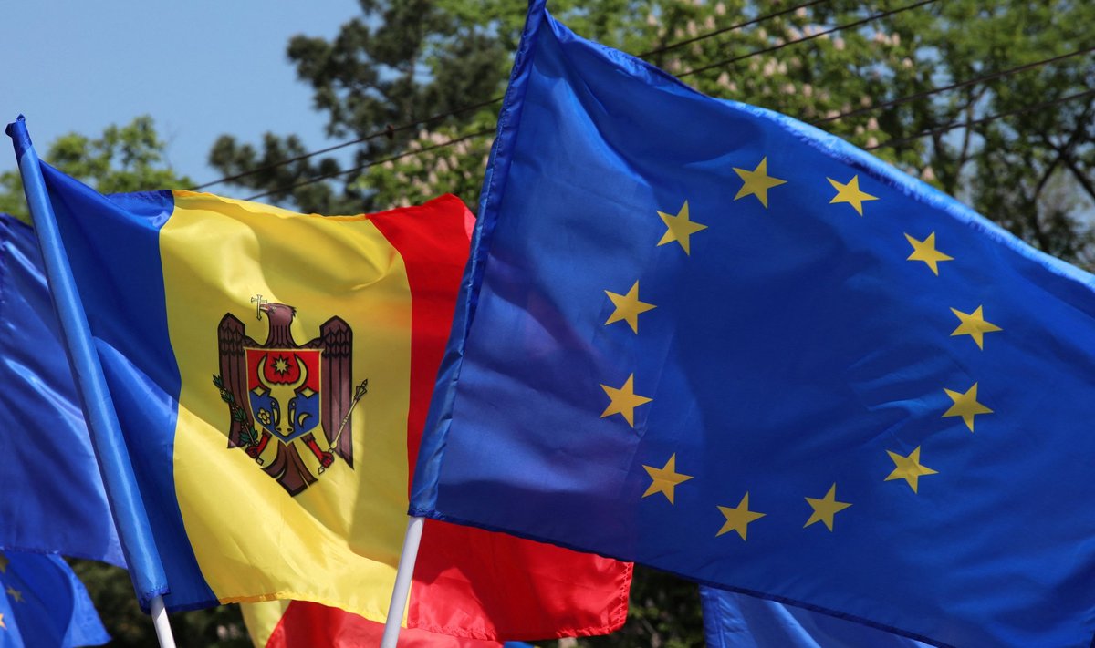 Europos Sąjungos ir Moldovos vėliavos