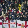 Policija dėl įtariamų nusikaltimų Vilniuje sulaikė devynis britų futbolo fanus