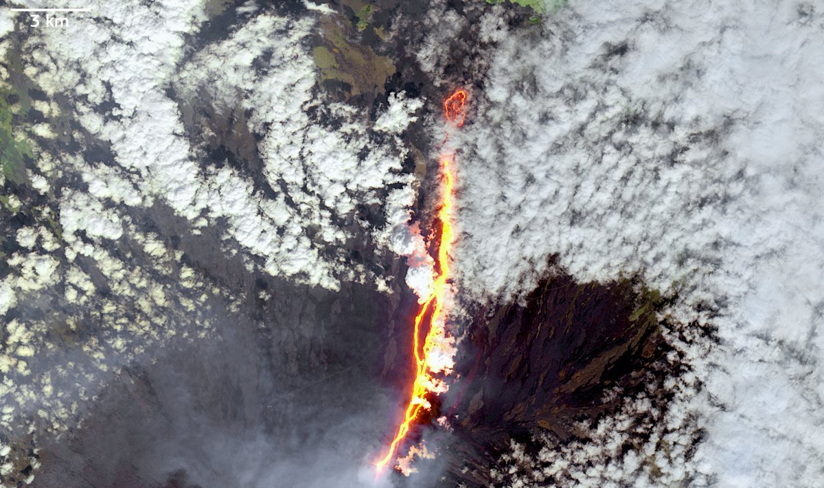 Mauna Loa ugnikalnio išsiveržimas Havajuose. Scanpix/Copernicus nuotr.