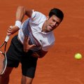 Serbas N. Djokovičius ir ispanas R. Nadalis iškopė į „French Open“ trečią ratą