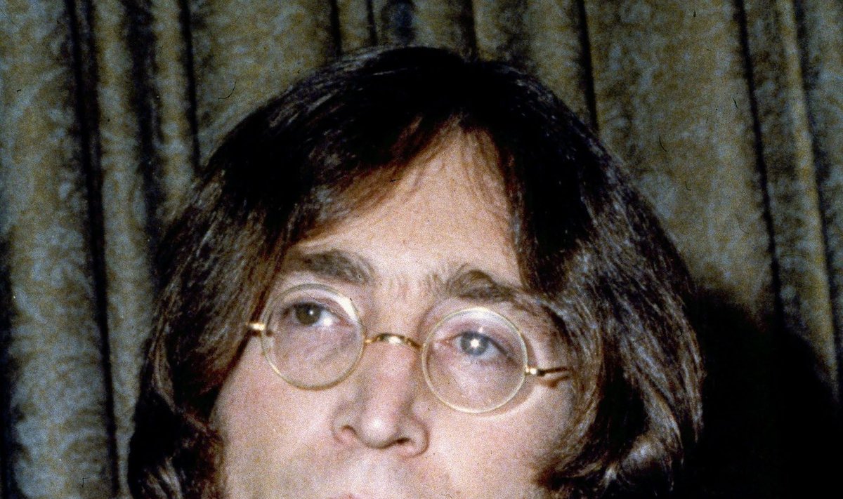 Johnas Lennonas 1968 m.