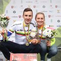 Lietuvos dviračių plento grupinių lenktynių čempionų titulai – I. Konovalovui ir D. Tušlaitei
