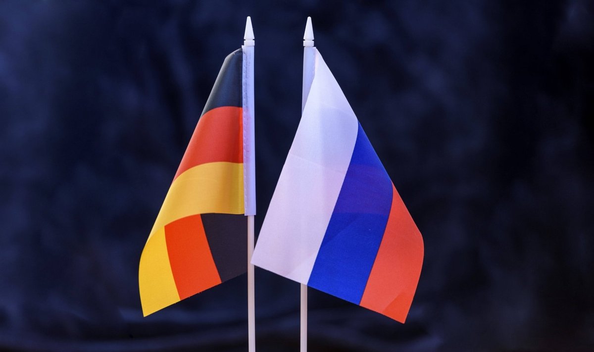 Vokietijos ir Rusijos vėliavos