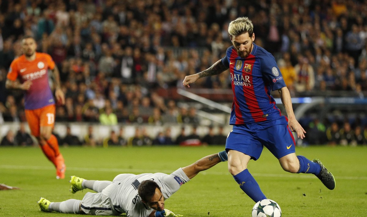 Lionelis Messi muša įvartį