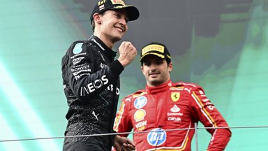 Po lyderių avarijos „Formulės 1“ etapą Austrijoje laimėjo Russellas