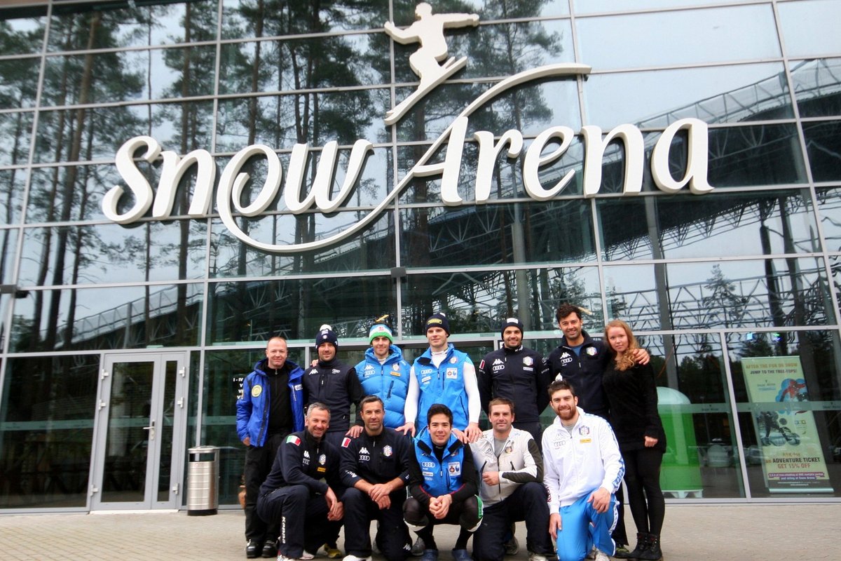 Gli sciatori alpini della Nazionale italiana si allenano nella “Snow Arena” di Druskininkai.