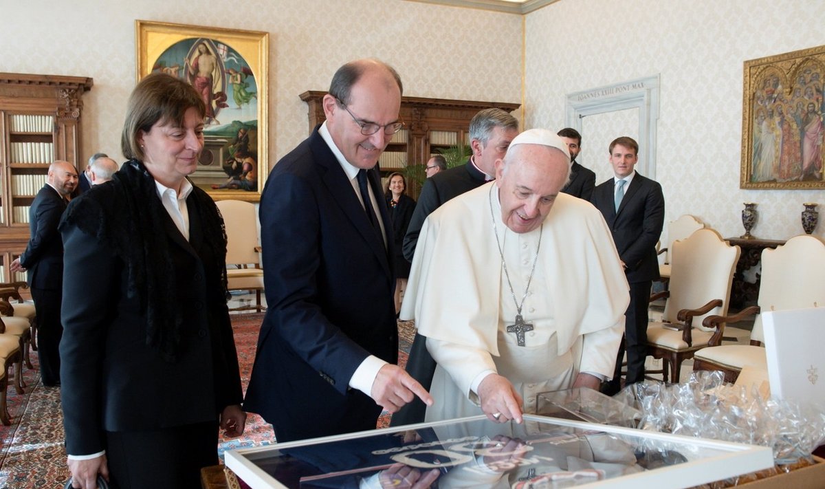 Jeanas Castexas ir popiežius Pranciškus