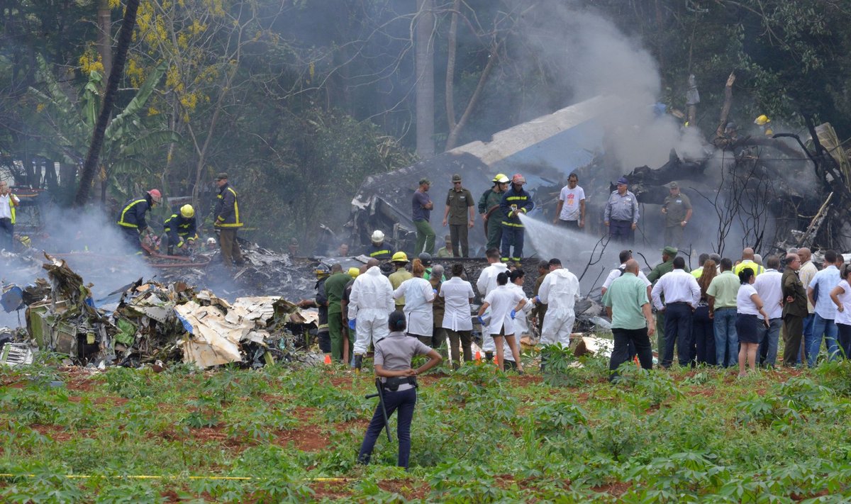 Kuboje po pakilimo sudužo keleivinis lėktuvas Boeing-737
