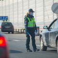 Полиция Литвы: за выходные развернули 1383 автомобиля, составили 102 протокола
