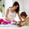Tyrimas parodė, kiek laiko per savaitę tėvai skiria žaidimams su vaikais