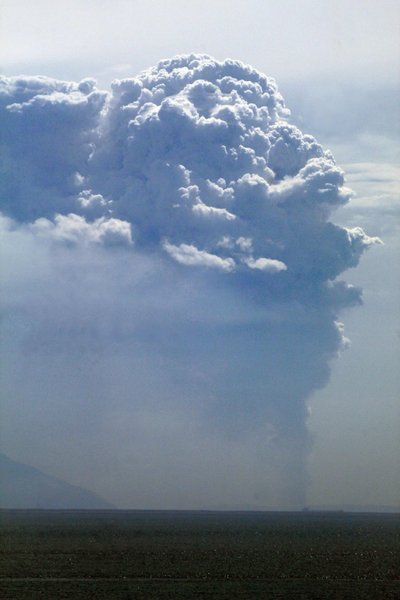 Indonezijoje išsiveržė Anak Krakatau ugnikalnis