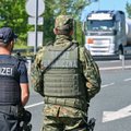 Per gaudynes Lenkijos pasieniečių automobilis susidūrė su migrantus vežusiu autobusu