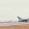 Iš Danijos į Lietuvą atskrido keturi naikintuvai F-16