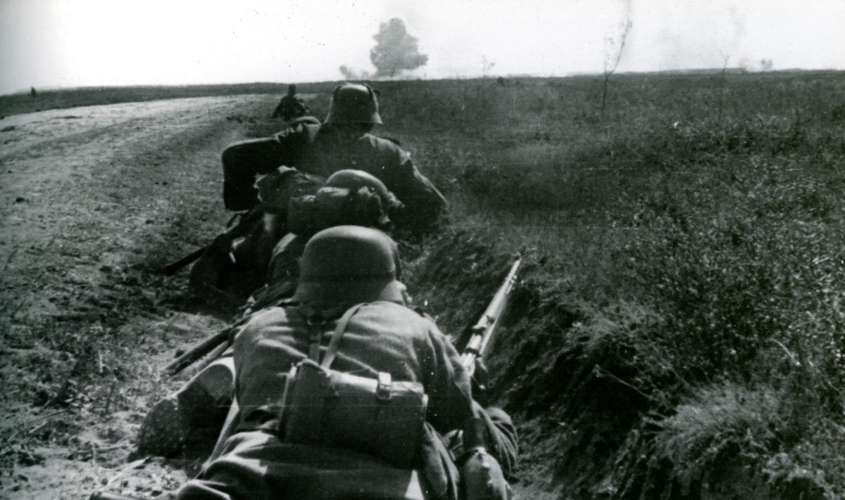 1941 m. vasara. Mūšio bekraščiuose Ukrainos laukuose akimirka.
