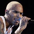 Paryžiuje dėl kaltinimų išžaginimu sulaikytas JAV dainininkas Chrisas Brownas