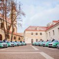 Policijos parką papildė dar dvylika naujų automobilių: pareigūnams perduoti galingi 5 serijos BMW