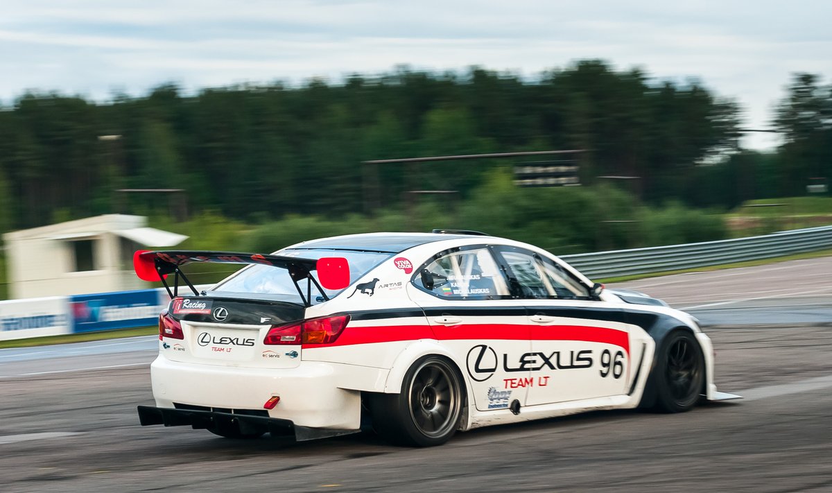 "Lexus Team LT" testai