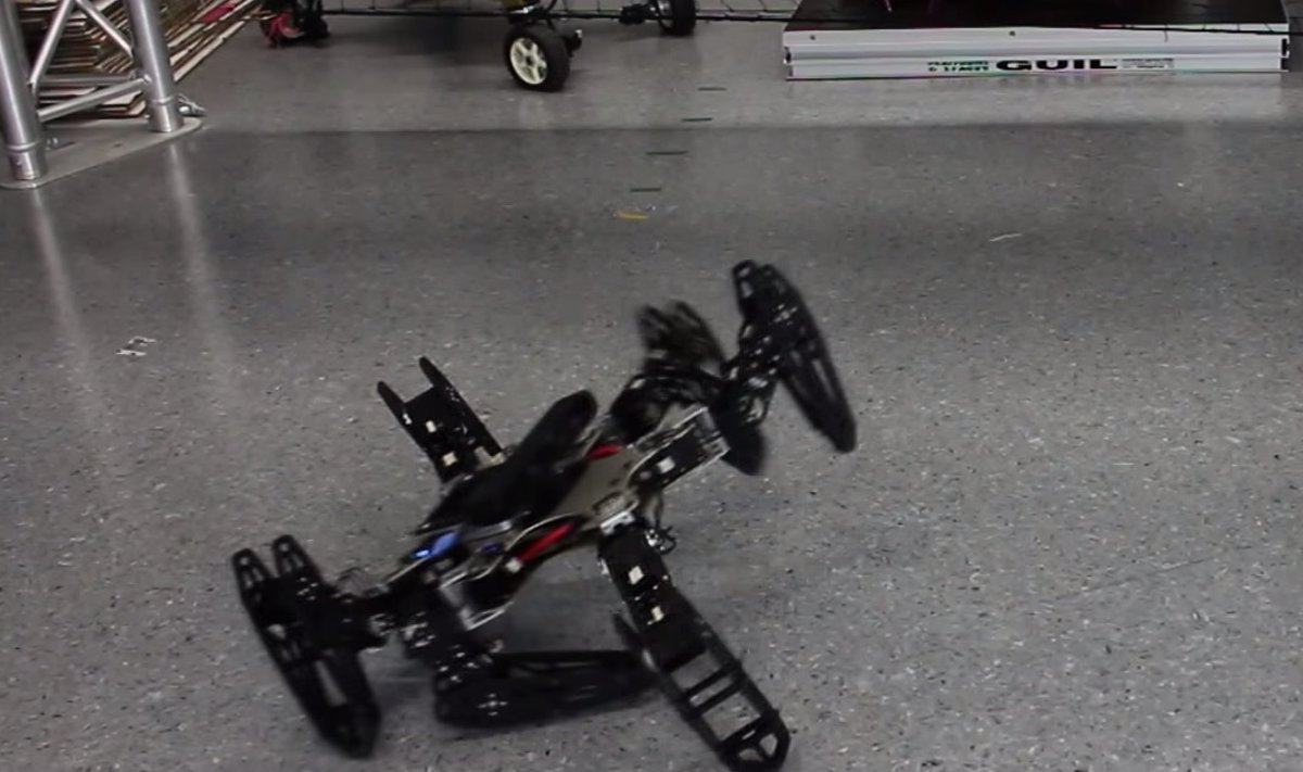 Robotas, kuriam kojos lūžis - ne bėda