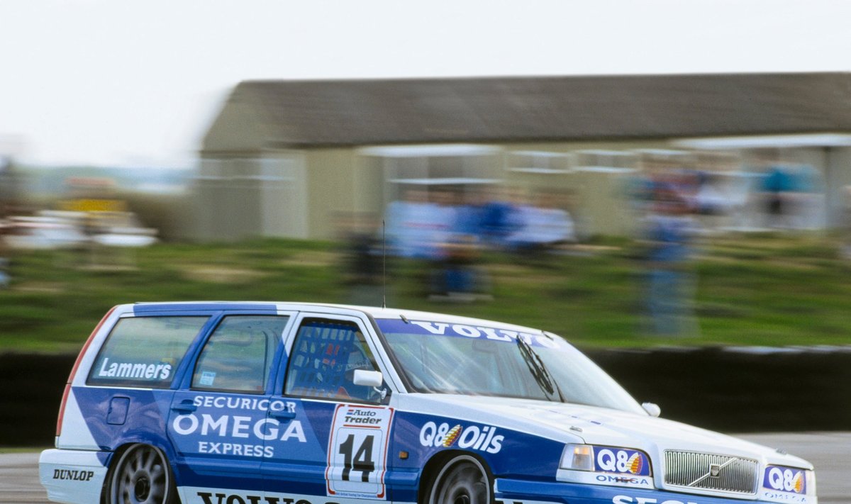 Lenktyninis Volvo 850