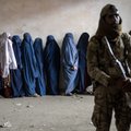 Talibanas įsakė visame Afganistane uždaryti moterų grožio salonus