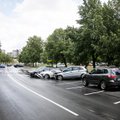 Pašilaičių gyventojai sunerimę: naujose stovėjimo vietose paliktus automobilius daužo greičio mėgėjai