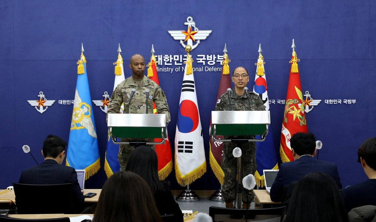 JAV ir Pietų Korėja surengs karines pratybas