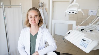 Gydytojų komanda Vilniuje atliko unikalią operaciją: vėžiu sirgusiam vyrui iš odos padarė naują liežuvį