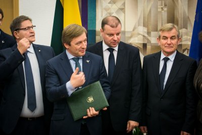 Eugenijus Jovaiša, Ramūnas Karbauskis, Saulius Skvernelis, Viktoras Pranckietis