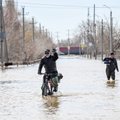Potvyniai Rusijos Orske vyksta ne pirmą kartą: dabar žmonių kančias ignoruoja Putinas, o tada - Chruščiovas