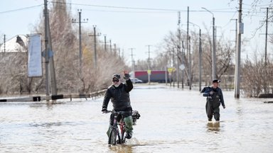 Potvyniai Rusijos Orske vyksta ne pirmą kartą: dabar žmonių kančias ignoruoja Putinas, o tada - Chruščiovas