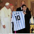 Maradonai savo maldas skiria legendos tautietis popiežius Pranciškus – susitikę buvo ne kartą