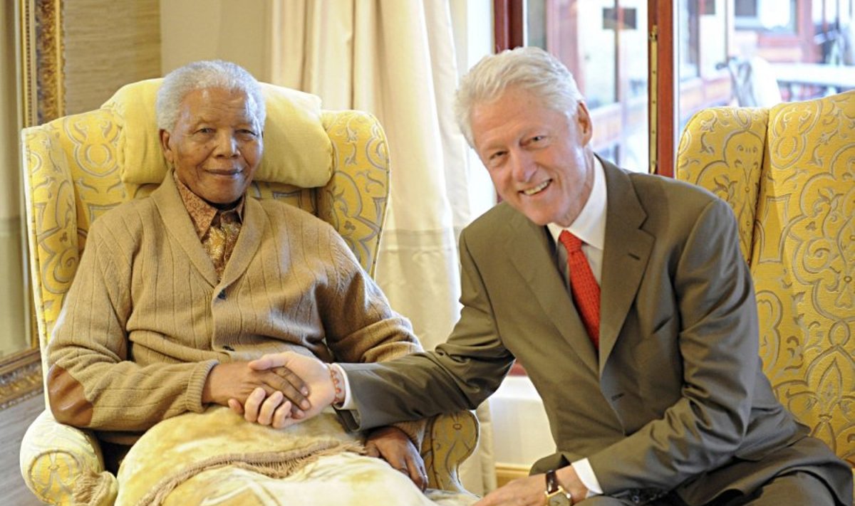 Nelsonas Mandela ir Billas Clintonas