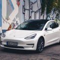 Elonas Muskas: „Tesla“ automobiliai greitu metu galės šnekėtis su žmonėmis