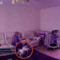 Šokiruojantis vaizdo įrašas: Rusijoje auklė muša 9 mėnesių kūdikį