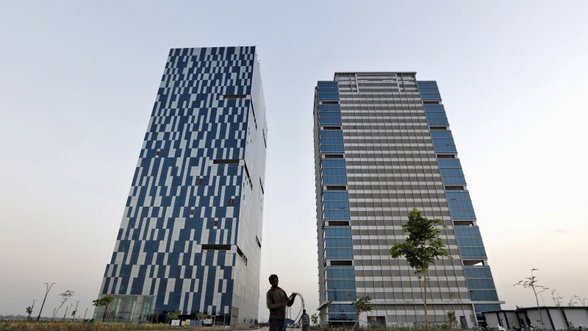 Dygsta naujas finansų centras: šalis siekia panašėti į Singapūrą ir Dubajų