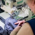 Daugiau nei 40 metų stažą turinti siuvėja iš Kėdainių: individualiame siuvimo versle darosi vis sunkiau – klausimas, ar jis ilgai gyvuos