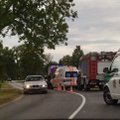 Tragiška avarija Tauragės rajone – nuo kelio nuskriejo ir apvirto automobilis, žuvo keleivis