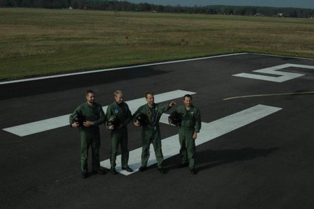 VSAT sraigtasparnių pilotai: iš kairės – Gintaras Jankūnas, Mindaugu Keršys, Nerius Markevičius, Karolis Pašukys. Ž. Pekarsko nuotr.