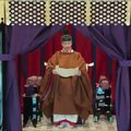 Japonijos imperatorius oficialiai įžengė į sostą