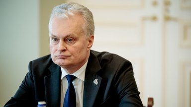 Nausėda calls to sanction Rosatom, more Russian banks, ban Russian grain import to EU