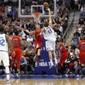 NBA lygoje - D.Nowitzkio šou ir svarbi Dalaso klubo pergalė kovoje dėl aštuntos vietos