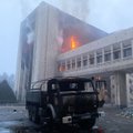 Profesorius apie skerdynes Kazachstane: prezidentas gyvas bus tol, kol jį saugos Kremliaus kariuomenė