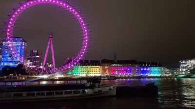 Autorius užfiksavo naktinio Londono vaizdus