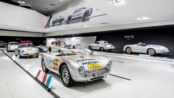 „Porsche“ muziejuje atidaryta unikali jubiliejinė ekspozicija