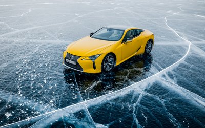 "Lexus" automobilių galimybės išbandytos ant užšalusio Baikalo ežero